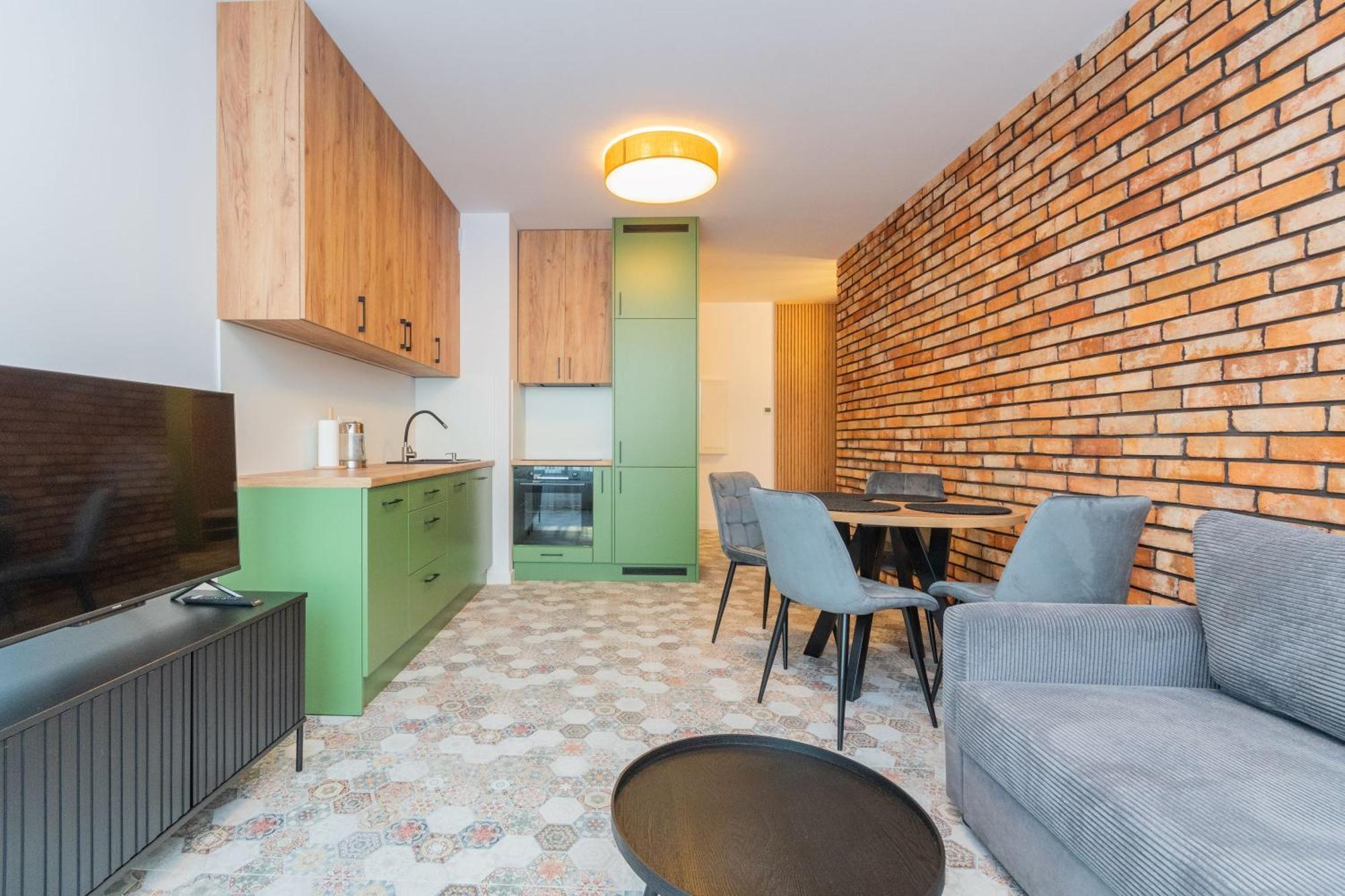Grand - Doki Living & Foodhall Apartment Danzig